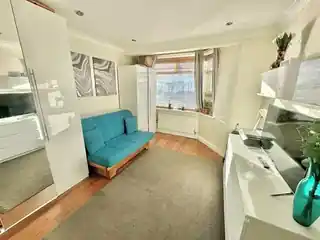 20 Marthorne Crescent, photo 3