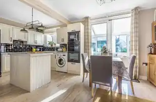 20 Marvels Lane, photo 2