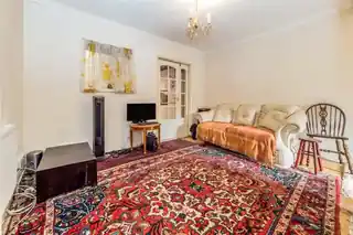 20 Mayfield Road, photo 2