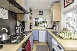 20 Middle Lane, photo 2