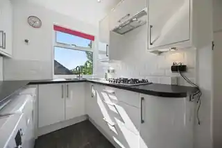 20 Porch Way, photo 4