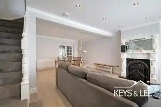 20 Ramsden Drive, photo 4