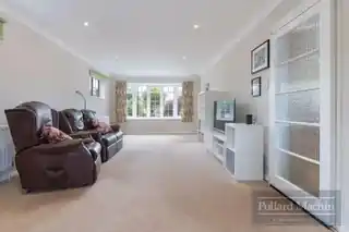 20 Riding Hill, photo 4