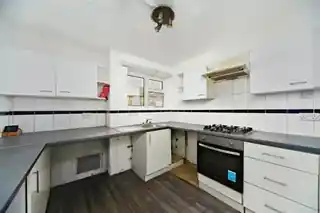 20 Selhurst Place, photo 3