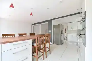 20 Selkirk Road, photo 3
