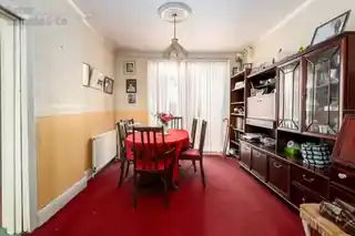 20 Thirlmere Avenue, photo 3