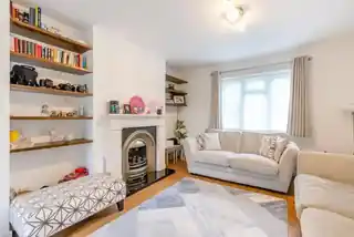 20 Townsend Way, photo 2