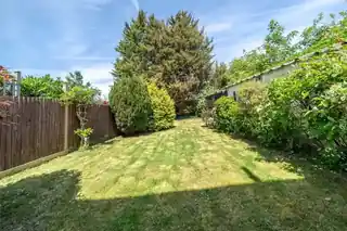 200 Central Road, photo 4