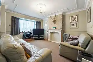201 Buckhurst Avenue, photo 2