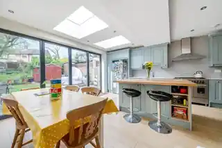 203 Brunswick Park Road, photo 2