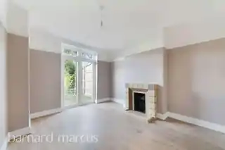 203 Manor Road, photo 2