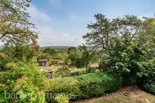 203 Peabody Hill, photo 3
