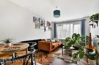 203 Peabody Hill, photo 2