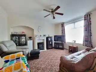 204 Porters Avenue, photo 3