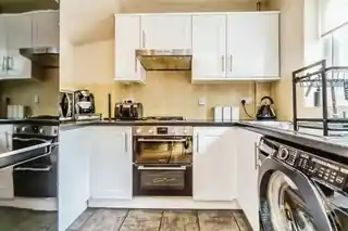 205 Addington Road, photo 2