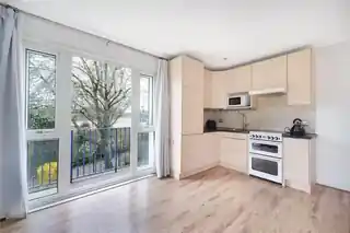 206 Beech Hall Road, photo 3