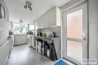 206 Mayplace Road East, photo 4