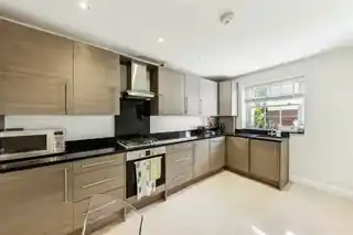 207 Cavendish Road, photo 3