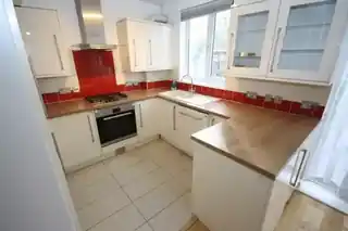 207 Petts Hill, photo 3
