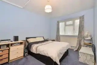208 Panfield Road, photo 3