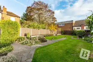 208 Victoria Road, photo 3