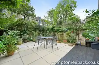 20A Belgrave Gardens, photo 2