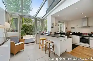 20A Belgrave Gardens, photo 3