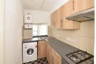 20B Woodside Close, photo 4