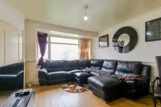 21 Albany Park Avenue, photo 2