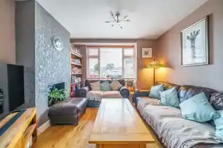 21 Ashcroft Road, photo 4