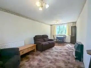 21 Bleriot Road, photo 2
