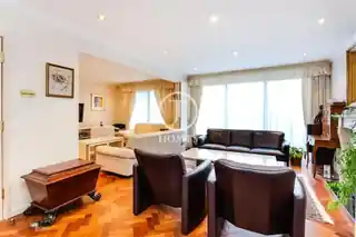 21 Brinsdale Road, photo 4