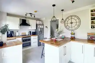 21 Burleigh Close, photo 4