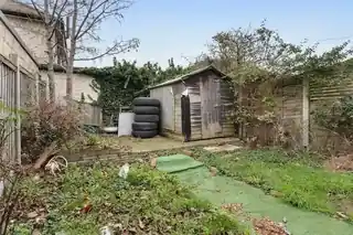 21 Campsey Road, photo 2