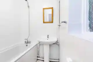 21 Chadwin Road, photo 4