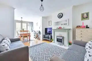 21 Consfield Avenue, photo 3