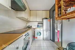 21 Deerhurst Close, photo 3