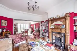 21 Etheldene Avenue, photo 2