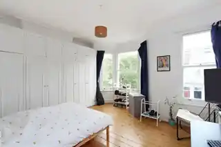 21 Glendarvon Street, photo 4