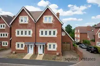 21 Guardhouse Way, photo 4