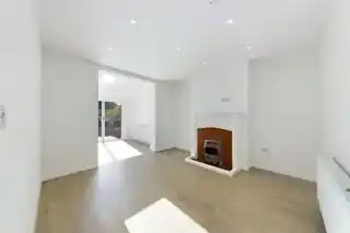 21 Hawthorn Drive, photo 4