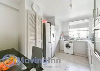 21 Howbury Road, photo 2