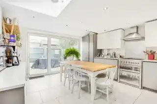21 Kings Road, photo 2