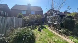 21 Lawrence Crescent, photo 2