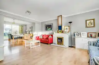 21 Maguire Drive, photo 3