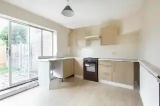 21 Mulberry Crescent, photo 4