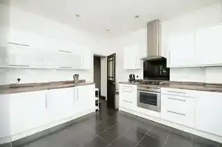21 New Place Gardens, photo 2