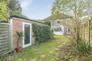21 Stanley Road, photo 3