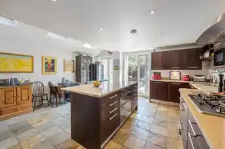 21 Strathblaine Road, photo 2