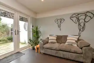 21 Taunton Close, photo 4